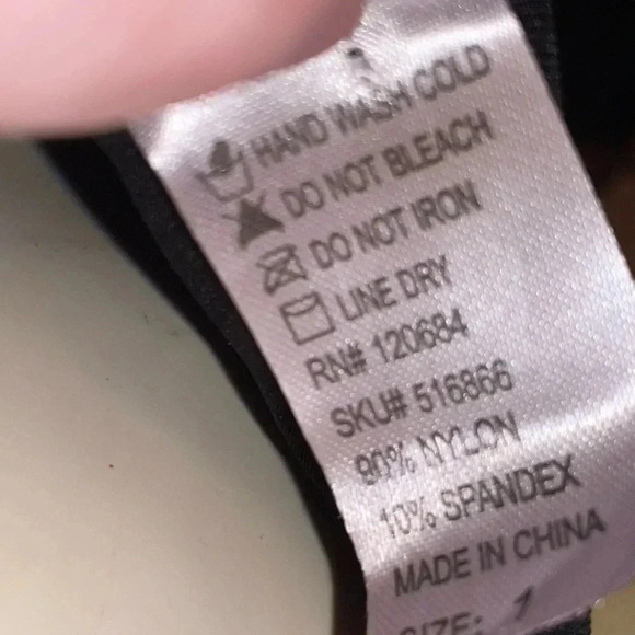 TORRID Womens Size 1 Black Lace Ruffle Corset Strapless Hook & Eye Closure Boned - Picture 16 of 16